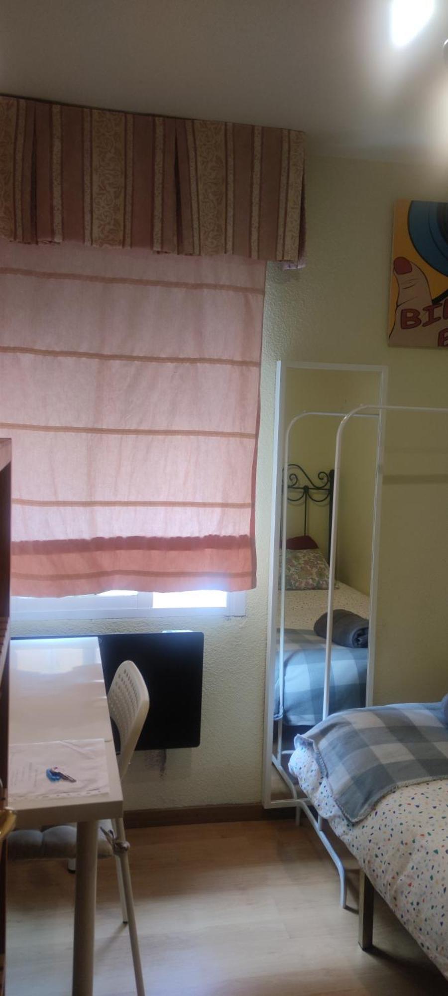 Habitacion Individual En Apartamento Centrico Madrid Zimmer foto